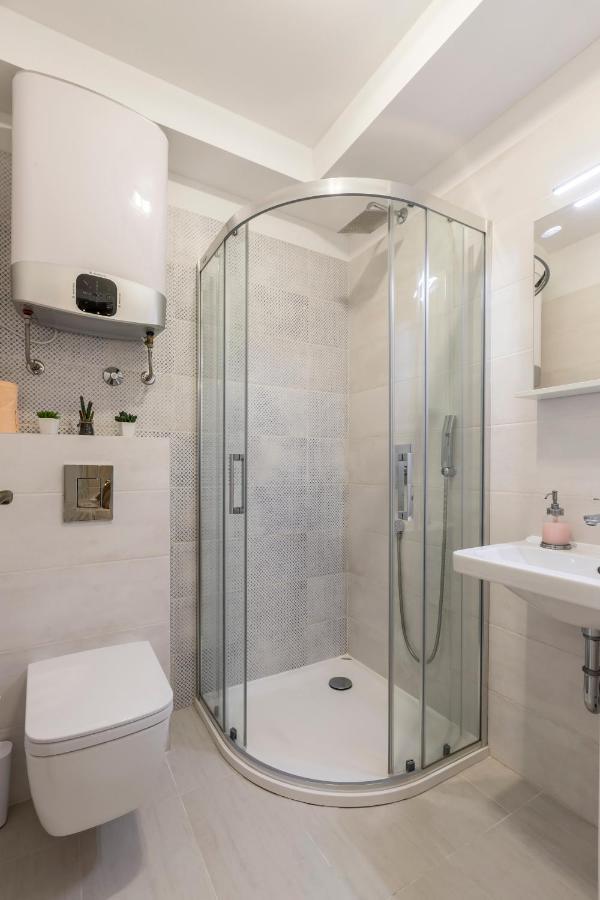 Studio Apartments Insula Split Ngoại thất bức ảnh