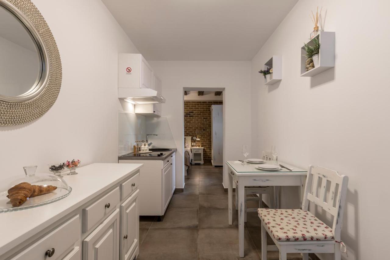 Studio Apartments Insula Split Ngoại thất bức ảnh