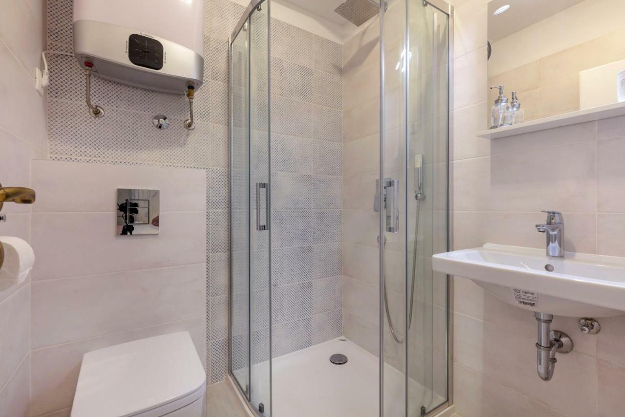 Studio Apartments Insula Split Ngoại thất bức ảnh