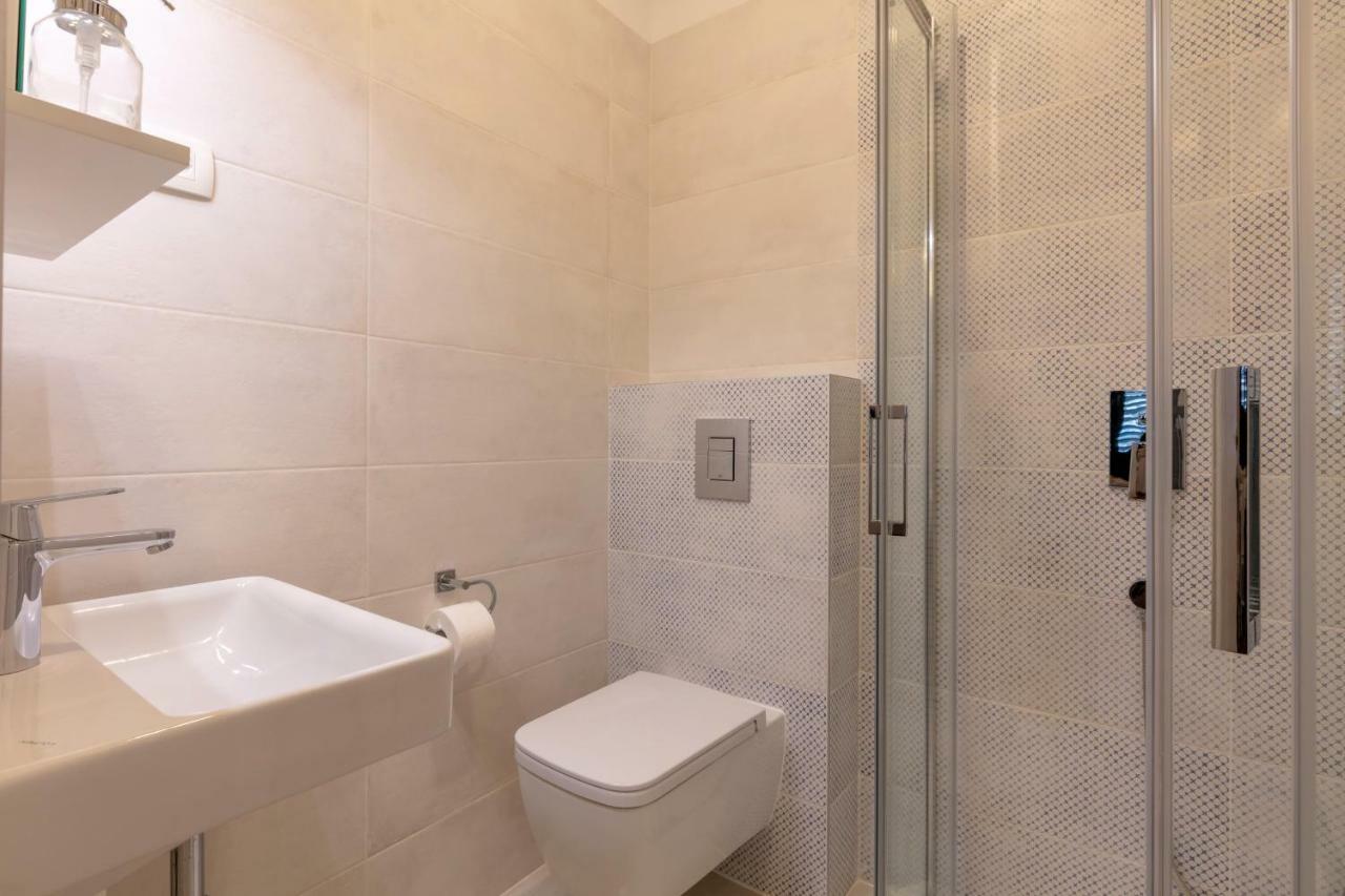 Studio Apartments Insula Split Ngoại thất bức ảnh