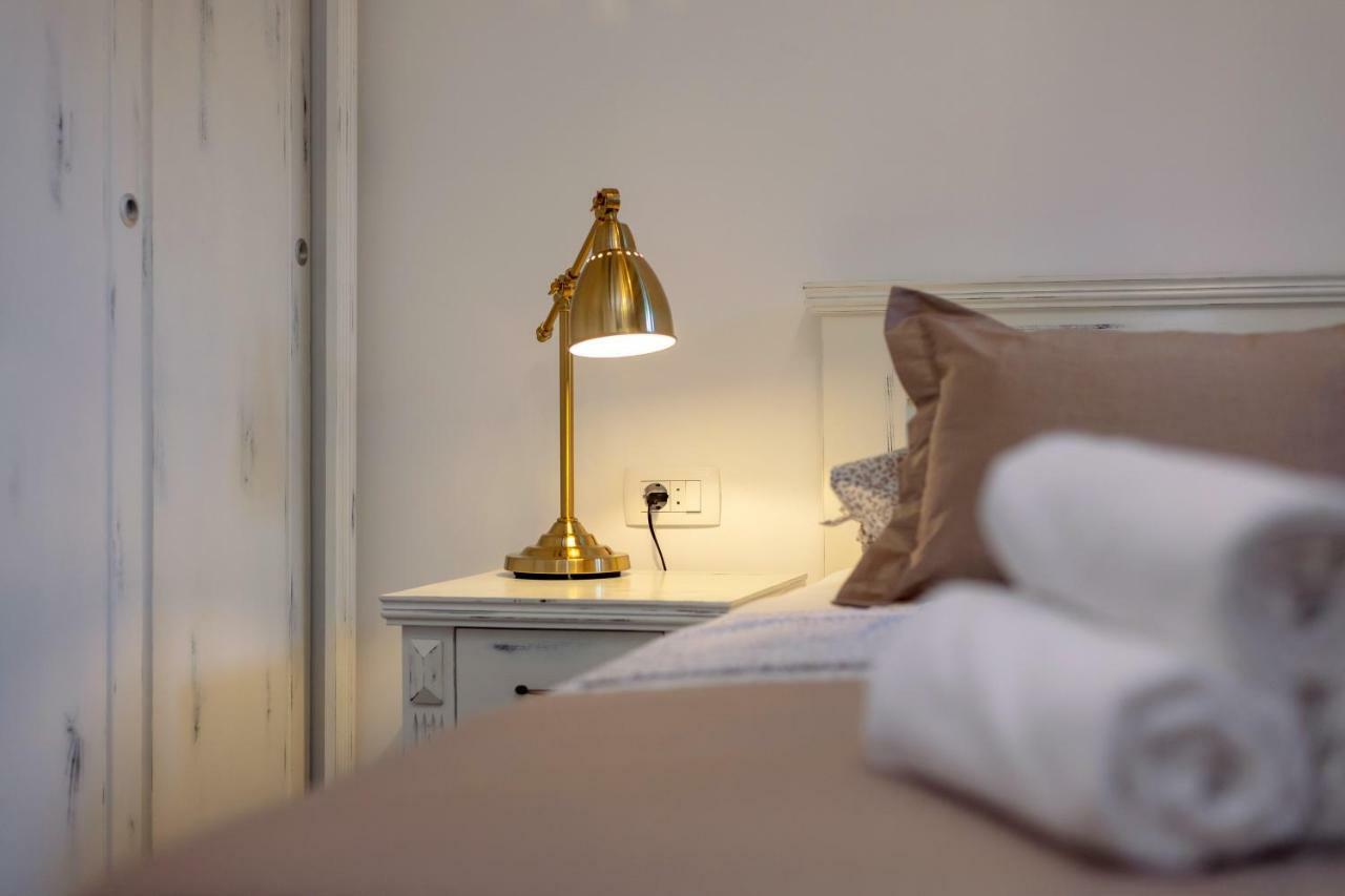 Studio Apartments Insula Split Ngoại thất bức ảnh